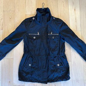 Burberry Women's Rain Coat (L)